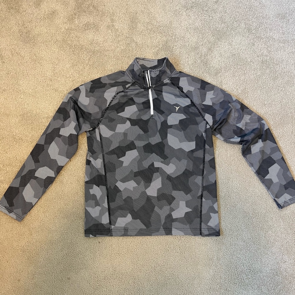 Mens Quarter Zip - Size M